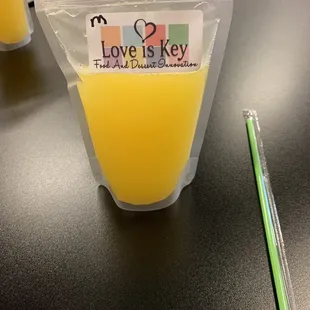 Orange juice mimosa