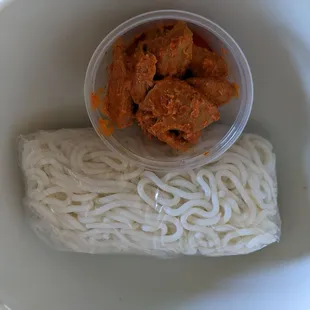 Khao swe noodles and chicken