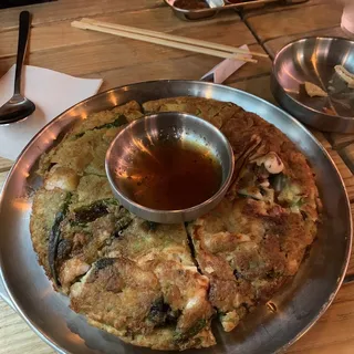 Seafood & Scallions Pancake