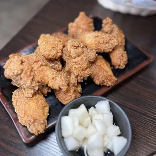 bbq wings, fried chicken wings, poultry, chicken, fried chicken, food, chicken wings and fried chicken, chicken wings, bbq chicken