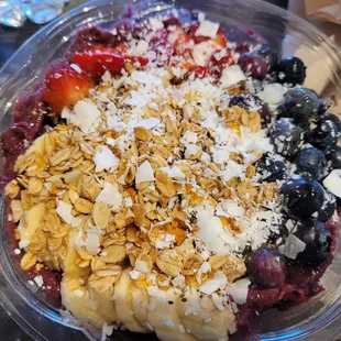Beautiful &amp; tasty Acai Bowl!