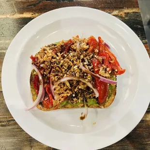 Tomato toast screaming your name, on a plate ‍