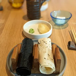 Hand rolls