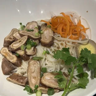mixed noodles with pork intestines