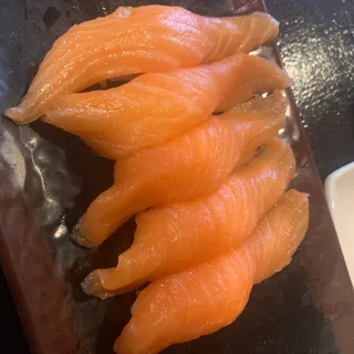 Salmon Nigiri