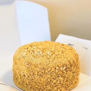 Coffee Crunch Cake | 9&quot;-$50 (pick up @Duc Loi Supermarket)