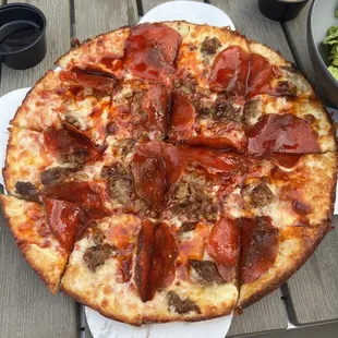 10&quot; Sausage and pepperoni w/ hot honey (honey in the pic is not grease FYI)