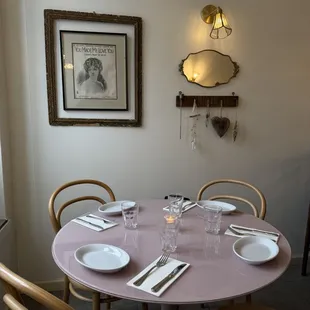 sushi and sashimi, interior