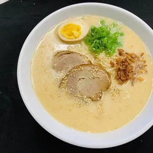 Tonkustu_Rich_Ramen