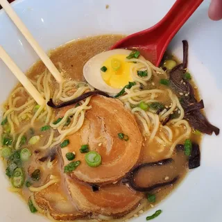 TONKOTSU SHOYU