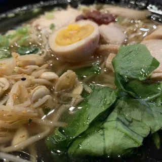 SPICY CHICKEN RAMEN