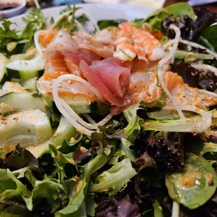 Side view... found a singular thinly slice of avocado