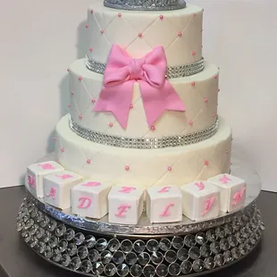 Baby shower cake