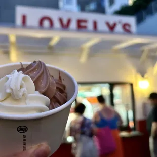 Soft Serve Cup (w/Vanilla &amp; Chocolate, $5.75)- 4.5/5 stars