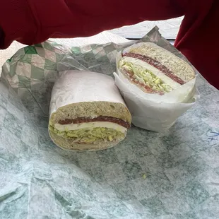 Danny and Sandy Sandwich