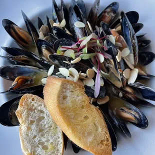 Muscles with Butter Sauce! So good. Had this for my entree.