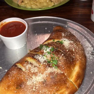 Chicken Alfredo &amp; calzone