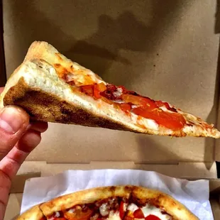 Cheese Napolitana thin crust - not very thin, rather doughy.