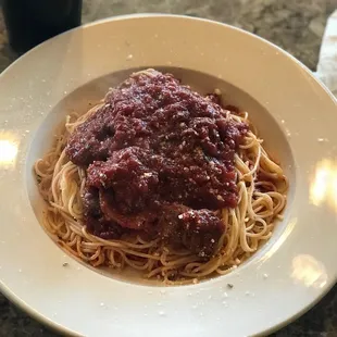 Spaghetti w/ meatballs