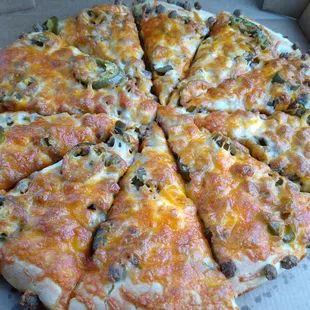 Godfather&apos;s Jalapeno Popper Pizza!! Omg this smells incredible!