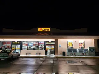 Love's Country Store
