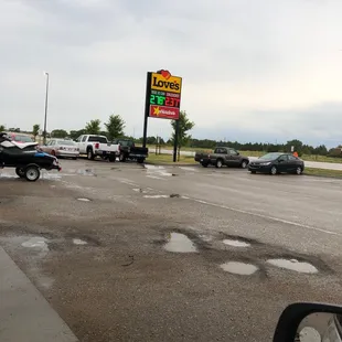 Cheap gas and clean station as well