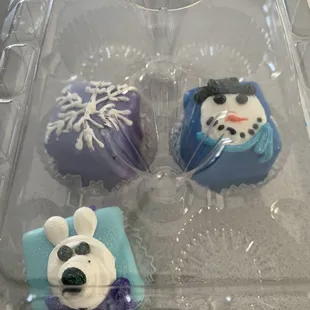 Petit four, holiday decorations