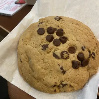 Chocolate Chip Cookie