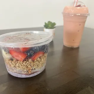 COOL STRAWBERRY