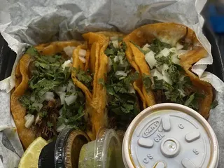 Yolis Snacks