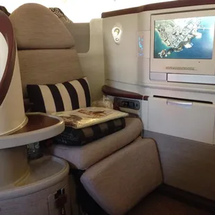 Business class seat on Etihad Airlines on 777!