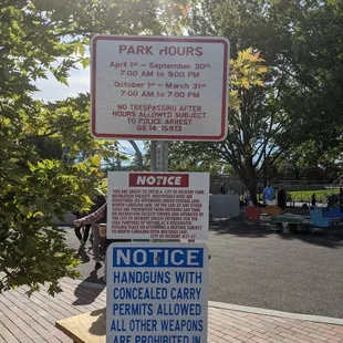 Good that they have a sign to let me know I&apos;m legal.