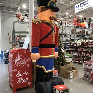 Excellent shopping experience.  Knowledgeable and helpful staff throughout the store.  My favorite home improvement store!