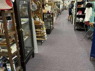 Old America Antique Mall