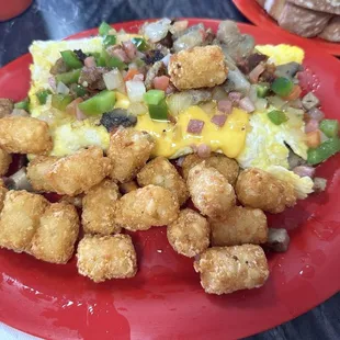 Everything omelette with tots