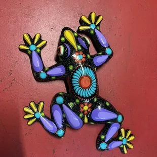 Frog painted wall decor