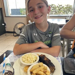 Meatloaf Dinner with brown gravy