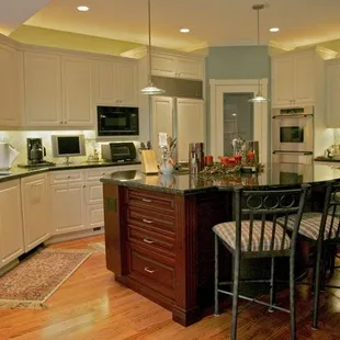 One of our first clients is one of the best. Always available to show her still impeccable 9 yr old kitchen.