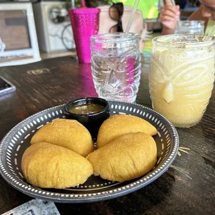 Empanadas and lulo juice
