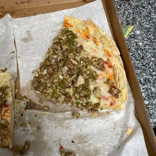 The Chile verde pizza quality has really fallen over the past couple of years.
