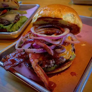 Cut and Shoot Burger