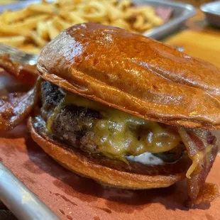 Cut & Shoot " Bacon Cheeseburger