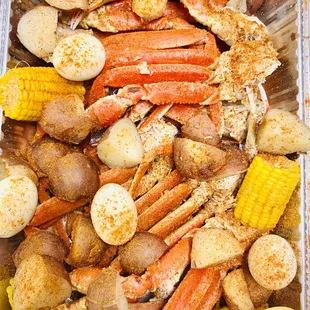 6 Snow Crab Clusters- Eggs - Corns- Brocolli- Potatoes