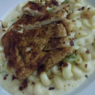 Mac &amp; cheese with chicken