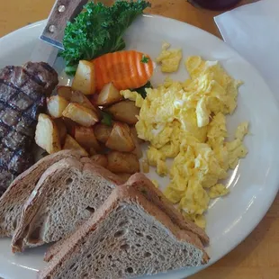 Had one of the best breakfasts I habe had in a long time.