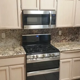 New granite counter tops look great. Installation was first rate.