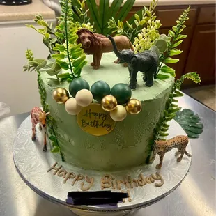 Jungle themed cake