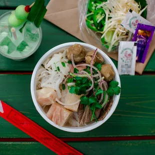 ramen and noodles, food