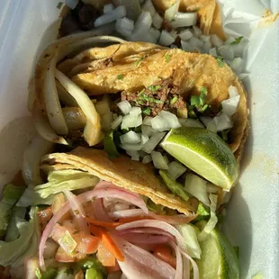 3 tacos