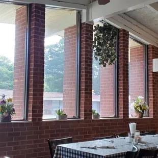 a view of the outside of the restaurant